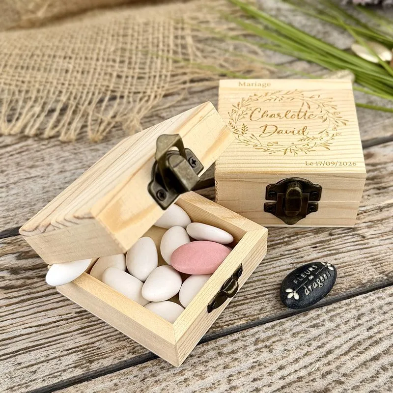 Boîte bois personnalisé mariage - Coffre Carré 7cm
