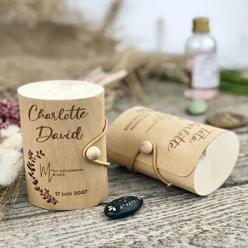 Marque place mariage Boîte dragées bois personnalisée