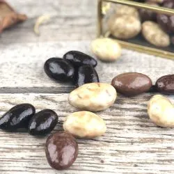 Dragées chocolat Coeur d'amande mélange - Dragées Gourmandises